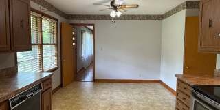 Beautiful 3 bedroom- North Johnson City Gallery 17