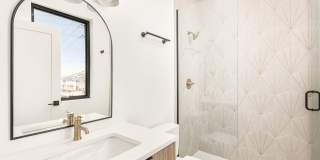 LUX 3BD, 4BA Sunnyside Home with Office and 2-Car Garage Gallery 23