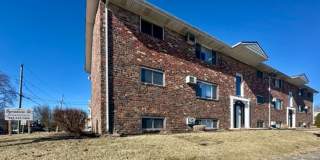 1302 W Sycamore St Gallery 1