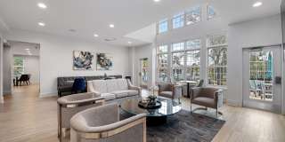 Versailles on the Lakes Oakbrook Gallery 8