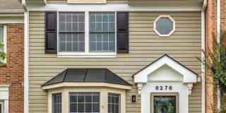 Beautifully maintained townhouse in New Market available before the new school year! Gallery 1