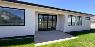 3 Bedroom, 2 bath home. Gallery 28