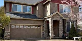 Expansive 5 Bedroom Hillsboro Home with 3 Bathrooms  Modern Comfort Gallery 1