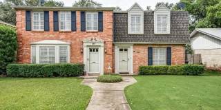 2-BEDROOM ALAMO HEIGHTS DUPLEX Gallery 1