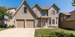 4 Bed Home in Blue Valley Schools Gallery 1