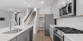 Spacious 3 Bedroom Townhome in Gated Community Gallery 1