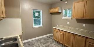 3214 S Grand Traverse Street Gallery 3