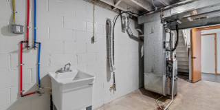 READY FOR MOVE IN! DON'T MISS THIS RENOVATED 2-BEDROOM TOWNHOME IN WEST MIFFLIN! Gallery 18