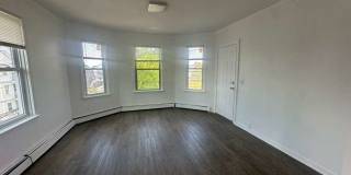48 Kenwood St Gallery 5