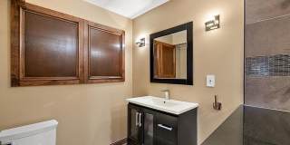 43054 Oxford Court Gallery 23