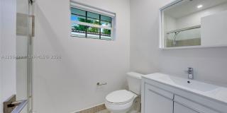 52 Camden Dr Gallery 32