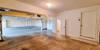 Remodeled 3bd 3-Story Townhouse With Attached Garage Remodeled 3bd 3-Story Townhouse With Attached Garage Gallery 39