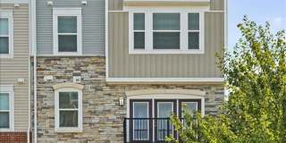 24584 ROSEBAY Terrace Gallery 1