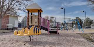 2-Story Condo, Wood Flrs Wood FP Gallery 21