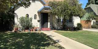 Charming 2-Bedroom Home in Oleander Gallery 1