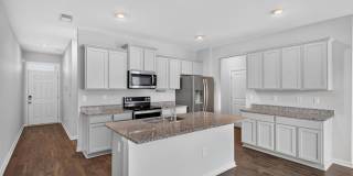 Living in Laurel Park Gallery 4