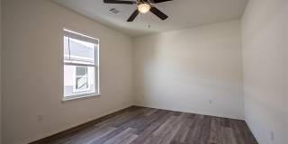 931 S Rupple Road Gallery 11