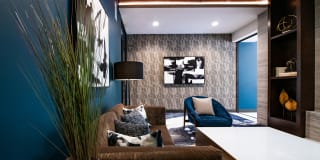 44 Washington Gallery 20