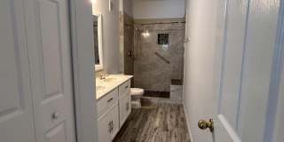 8215 GREEN PARROT Road Gallery 13