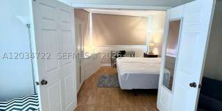 905 Brickell Bay Dr Gallery 25