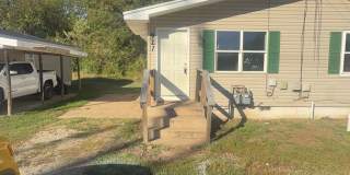 Available Now Cute 2 bedroom 1 bathroom duplex Gallery 1