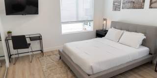 4827 Riverton Ave Gallery 16