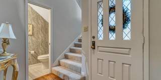 LUXURY 3-BEDROOM TOWNHOME IN ALAMO HEIGHTS Gallery 10