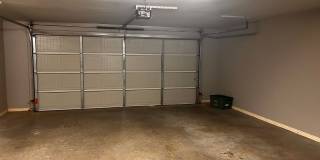 $200 AMAZON GIFT CARD WITH SIGNED LEASE!! 4b/4.5b Now Pre-leasing For August 10th move in!! Gallery 18