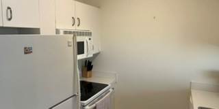 Cozy Condo in Waterfront Island Complex-Available NOW for 12 Month Tenant Gallery 4