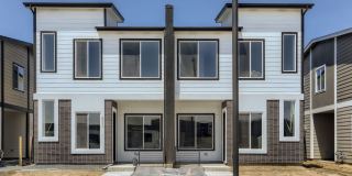 Stunning 3 Bed 2 1/2 Bath Home Gallery 1