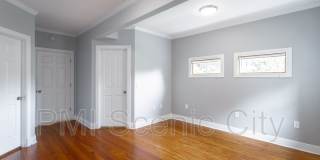 513 Lytle St Gallery 27