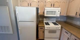 Guard Gated 2 Bedroom Condo - Red Hills in Summerlin Gallery 9