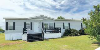 3 Bed/2 Bath House Gallery 1