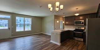 Chestnut - 2Br/2Ba Rental Home - First Floor Gallery 9