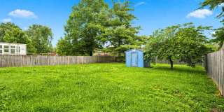 Charming 3 Bedroom Home with Washer & Dryer, Garage & Storage Shed Gallery 23