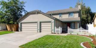 3 Bedroom 2.5 Bath Home with Huge Covered Patio in Backyard! Gallery 1