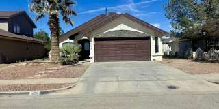 403 Wisconsin Court Gallery 1