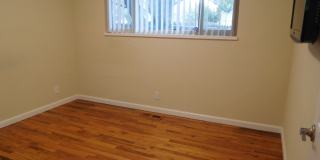 UNR friendly 3 Bedroom , 2 Bath close to campus Gallery 13