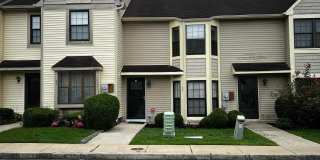 34 Cambridge Townhouse Dr Gallery 1