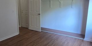Act Fast! 2 Bedroom Townhome In Columbia Gallery 20