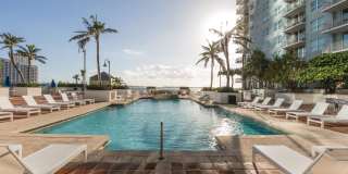 Yacht Club at Brickell Gallery 9