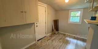 1224 E Central Gallery 10