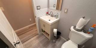 Updated 3 Bedroom Home in Hanford Gallery 10