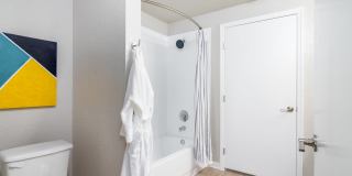 Lucerne at Lake Brandon Apartments Gallery 13