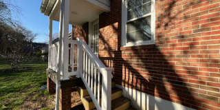 Charming Brick House off Fort Avenue Gallery 24