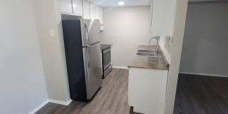 Loft style 1BR, open floor plan! Spacious! Gallery 3