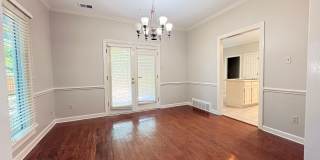 Newly Painted Germantown Home Minutes Away From Thornwood Market Row. Pets Are Welcome With Owner's Approval, Fees Will Apply. Gallery 12