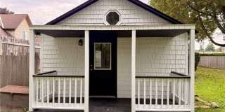 35 1/2 Elm Street Gallery 1