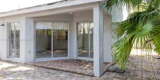 10121 NW 51st Ln Gallery 25