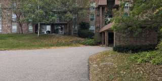 Cedarwood West Apartments Gallery 14